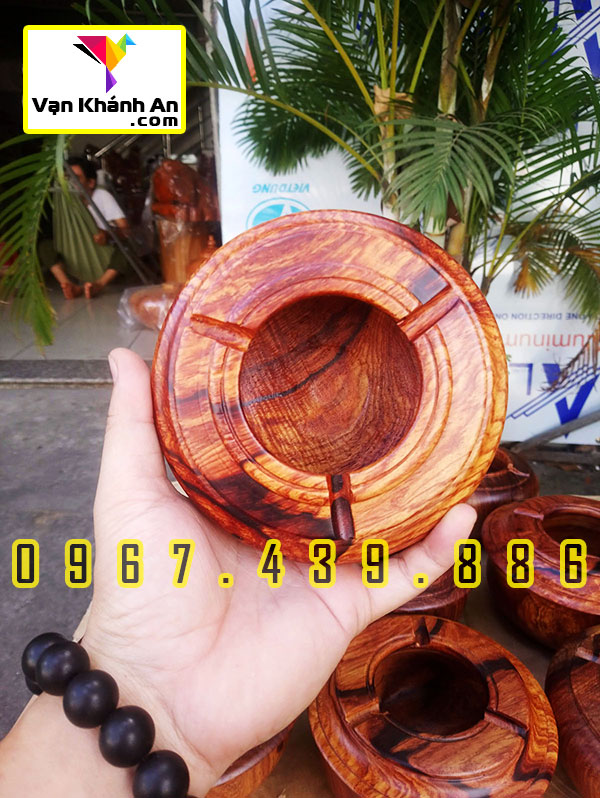 Gạt tàn thuốc gỗ cẩm lai siêu vân